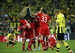 Bayern Angkat Trofi Liga Champions