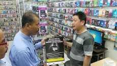 Poster Software Palsu Disebar di Mal Ambasador & Mangga Dua Square