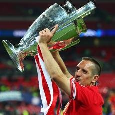 Usai Pesta Juara, Ribery Tidur Bareng Trofi Liga Champions