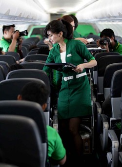 Hmm...Pramugari Citilink pun Berpantun