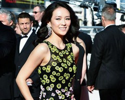 Uma Thurman dan Nicole Kidman Tampil Anggun di Hari Terakhir Cannes 2013