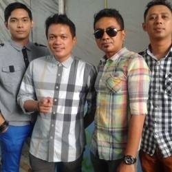 Rilis Intim Berdua, Ada Band Laris di Pensi