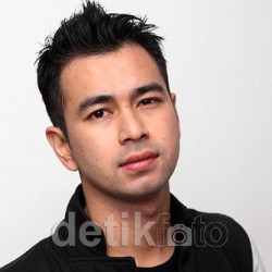 Lama Tak Pegang Cewek, Raffi Ahmad Grogi