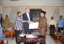 Lamongan Sulap Enceng Gondok dari Hama Jadi Pembangkit Listrik