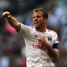 Van der Vaart, Si Anak Gipsi yang Serba Bisa