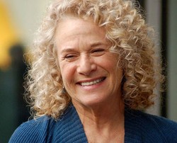 Carole King Dianugerahi Penghargaan oleh Presiden Barack Obama