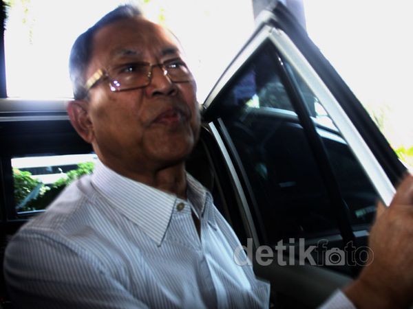 KPK Kembali Periksa Dada Rosada