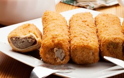 Kalau Mau Bikin Tepung Gorengan Sendiri, Ini Dia Bahan-bahannya!