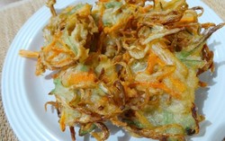 Yuk, Bikin Bakwan Sayuran yang Renyah Enak!