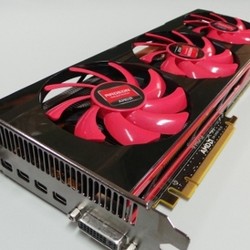 Menantang Buasnya Radeon HD 7990