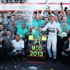 Hamilton Berharap Mercedes Lebih Kompetitif di Sisa Musim