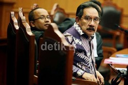 Praperadilankan Polri, Antasari Minta SMS Gelap Diungkap