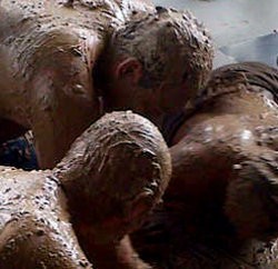 7 Tahun Kasus Lumpur Lapindo, Warga Mandi Lumpur di KPK