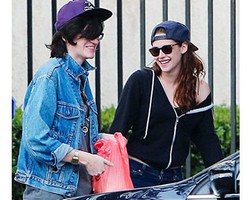 R-Patz Move-on, Kristen Stewart Akrab dengan Lesbian?