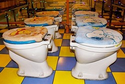 Traveling ke Beijing, Siap-siap Makan di Toilet