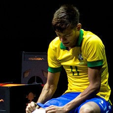 Ronaldinho: Barca Bakal Jadikan Neymar Pemain Terbaik Dunia