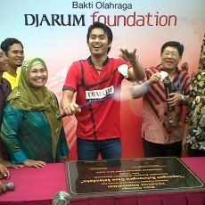 Tontowi Ahmad Terima Bonus Rp 200 Juta dari PB Djarum di Kampung Halaman