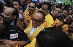 Jokowi Salip Ical di Survei Capres, Golkar: Kami Tak Khawatir!