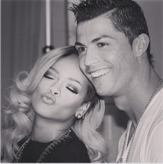 Cristiano Ronaldo: Pekan Lalu One Direction, Minggu Ini Rihanna