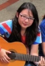 Christy Zakarias, Mengajar Bahasa Inggris Gratis dan Sabet Diana Award