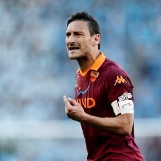 Totti Sempat Ingin Hengkang ke Madrid