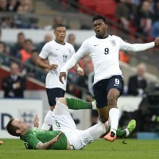 Hodgson Yakin Cedera Sturridge Tak Parah