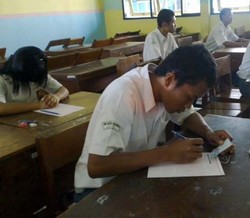 Jumlah Ketidaklulusan UN di Sumut Dikoreksi, dari 4.564 Jadi 290 Siswa