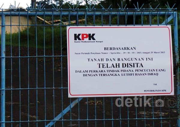 Pabrik Genteng Luthfi di Bogor Disita KPK