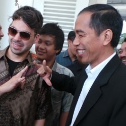 Arkarna Menawan, Jokowi Bikin Heboh 