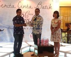 Iwet Ramadhan Perkenalkan Batik dengan Cara Asyik Lewat Buku Pertamanya