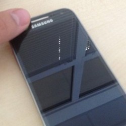 Seperti Inilah Detail Bodi Galaxy S4 Mini