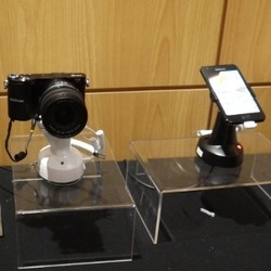 Agar Display Gadget Tetap Menarik Tapi Aman