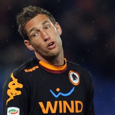 Jalan Panjang Fulham Dapatkan Stekelenburg