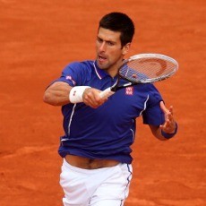 Djokovic Melenggang, Laga Sharapova Tertunda karena Hujan
