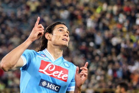 Suarez Nilai Cavani Pantas Dihargai Mahal