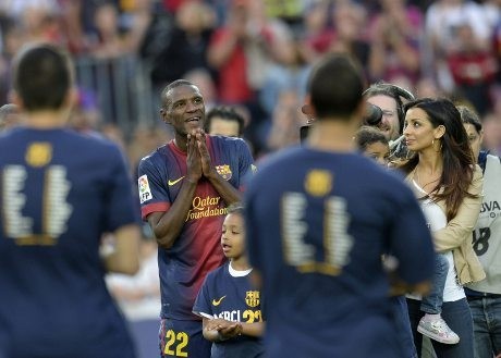 Perasaan Abidal Campur Aduk Tinggalkan Barca