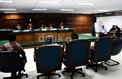 4 Kesaksian Mengejutkan yang Menyeret Politisi Ternama