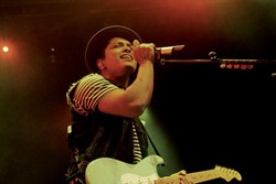 Ibunda Bruno Mars Tutup Usia