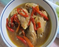 Hidangan Ayam Kuah untuk Mengawali Minggu Anda