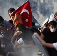 1.700 Orang Ditangkap, PM Turki Sebut Pendemo Tak Demokratis