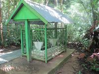 Misteri Makam Tak Bernama di Bantimurung