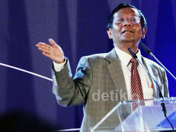 Mahfud MD Kuliahi Bakal Caleg NasDem 