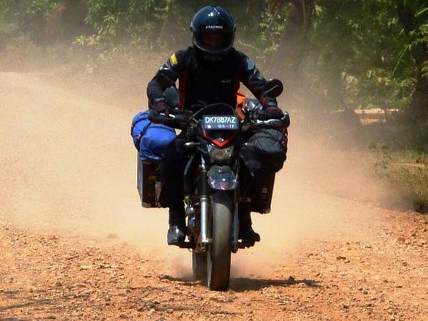 Melintasi 7 Negara Lewat Wheel Story