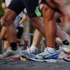 Lari Makin Digemari, Ini Tips Pilih Sepatu yang Tepat