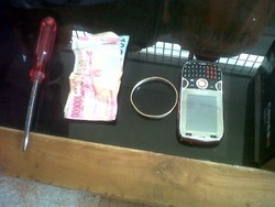 Berlibur ke Bali dengan Bekal Emas Curian, Ridwan Diciduk