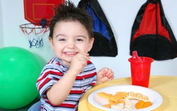 Penuhi Asupan Protein Si Kecil Dengan Daging Ayam dan Ikan