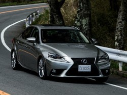 Review Lexus New IS