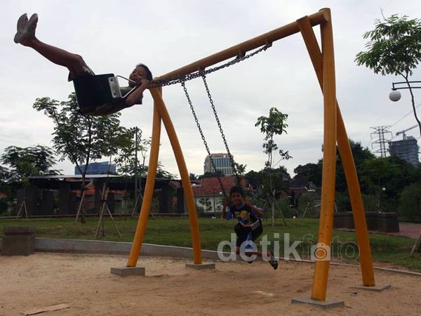 Target Ruang Terbuka Hijau DKI 80 Hektare