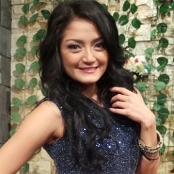 Siti Badriah: Sensasi Penting untuk Penyanyi