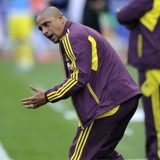 Roberto Carlos Jadi Pelatih Klub Turki